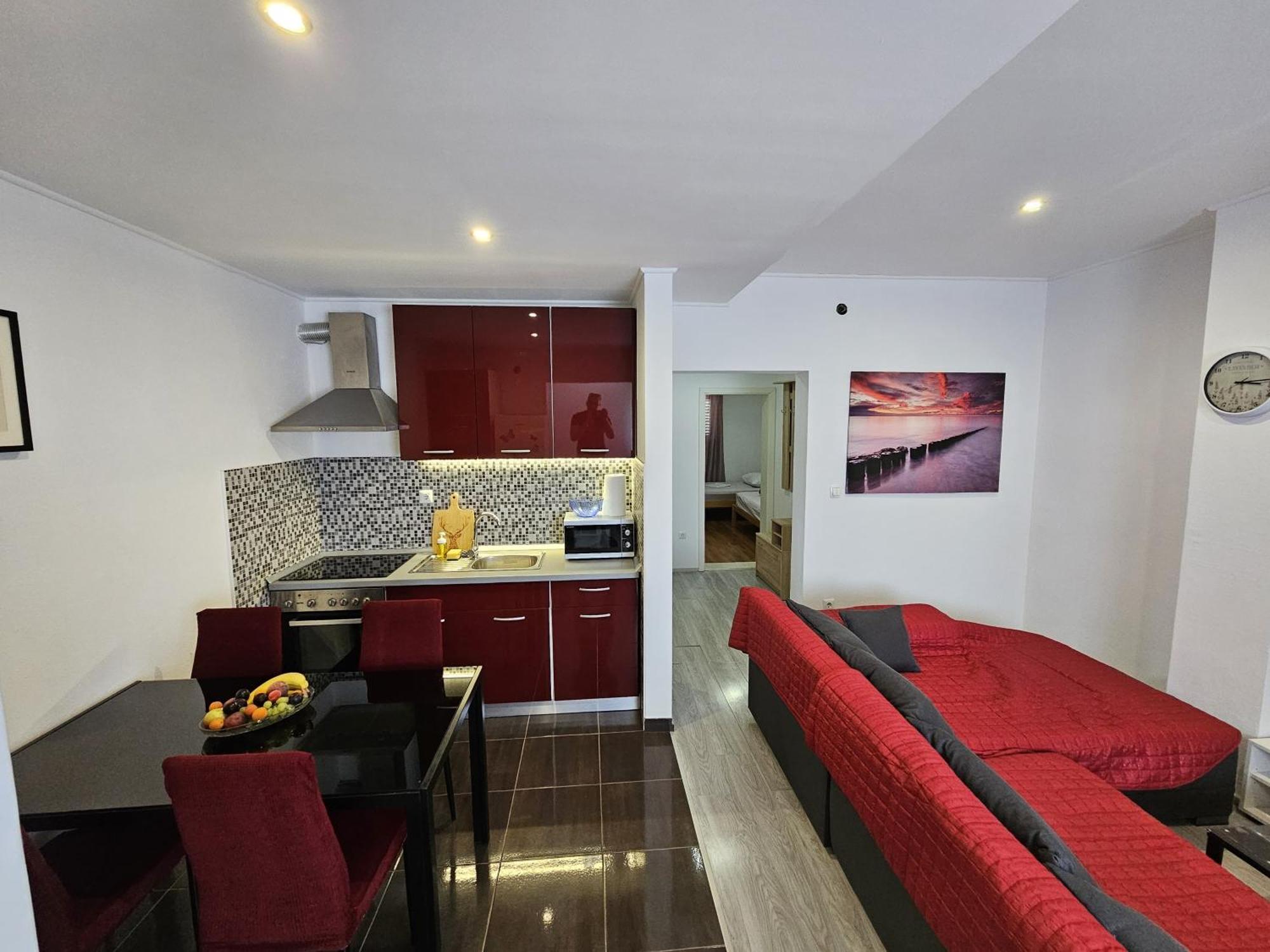 Modern Apartment Nikola In A Quiet Area Kaštel Stari Esterno foto